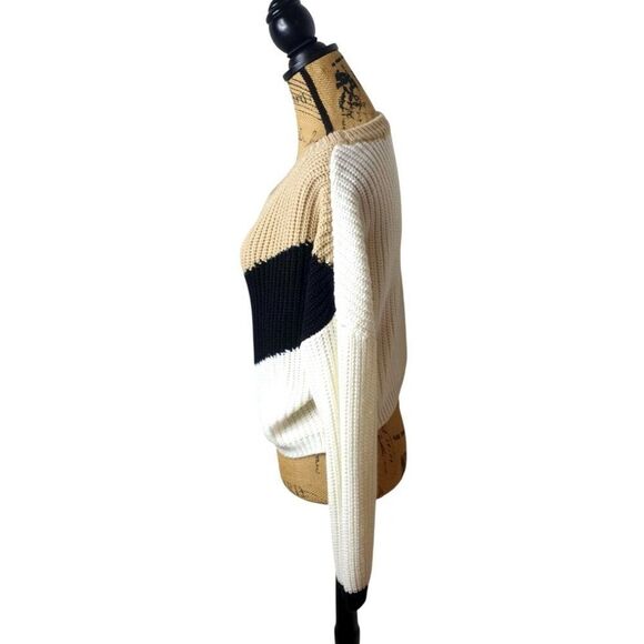 Rue21 Womens Oversized Cropped Sweater M Beige Black White Chevron Open Knit Med - Picture 4 of 5